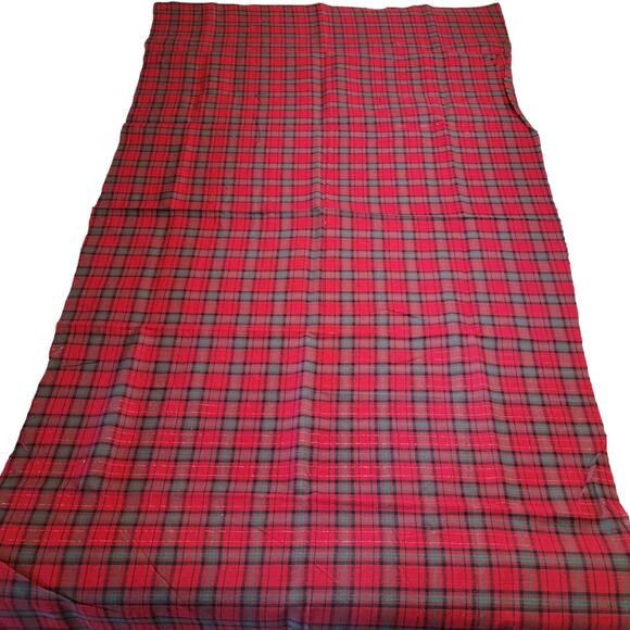 Cotton Fabric Red Green Plaid with Metallic Thread 25"x45" Quilting Sewing - Picture 2 of 6